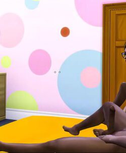 Pai come a filha na frente da mae